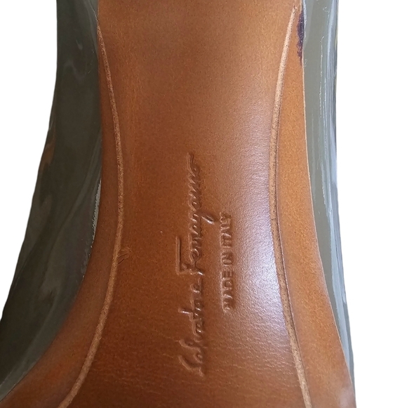 Authentic Salvator Ferragamo Polo Peep Toe bow heels olive  silver bucle 36,5 - Picture 6 of 7